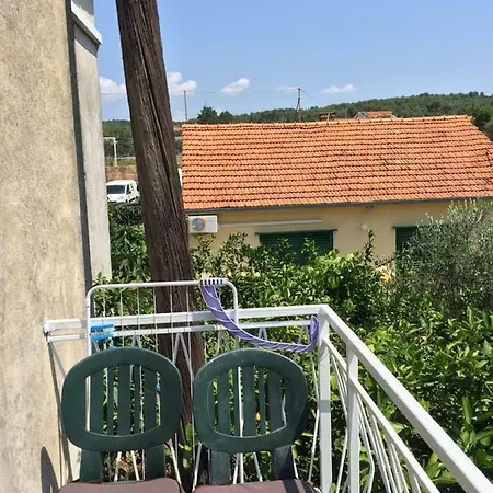 Lorena Stari Grad (Hvar)